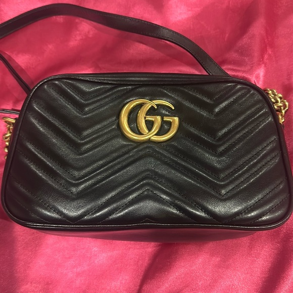 Gucci GG Marmont Small Matelassé Shoulder Bag and GG Marmont Card Case Wallet - Picture 16 of 16